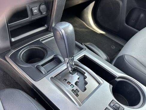 Used 2022 Toyota 4Runner SR5 Premium w/ Moonroof Package RWD image 20
