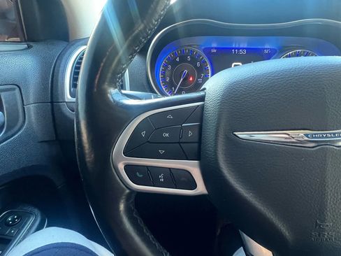 Used 2019 Chrysler 300 Touring w/ Sport Appearance Package image 14