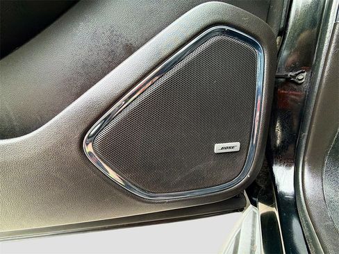 Used 2015 Chevrolet Suburban LT image 21