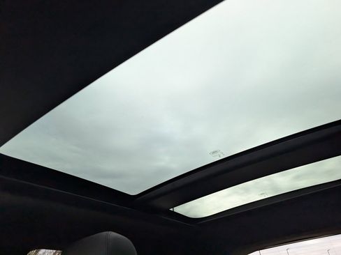 New 2026 Land Rover Range Rover Evoque S image 18