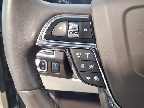 Used 2024 Lincoln Navigator Black Label AWD/4WD image 9