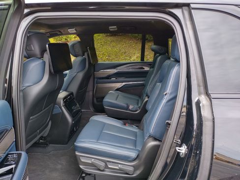 New 2025 Cadillac Escalade IQ Sport 2 image 22