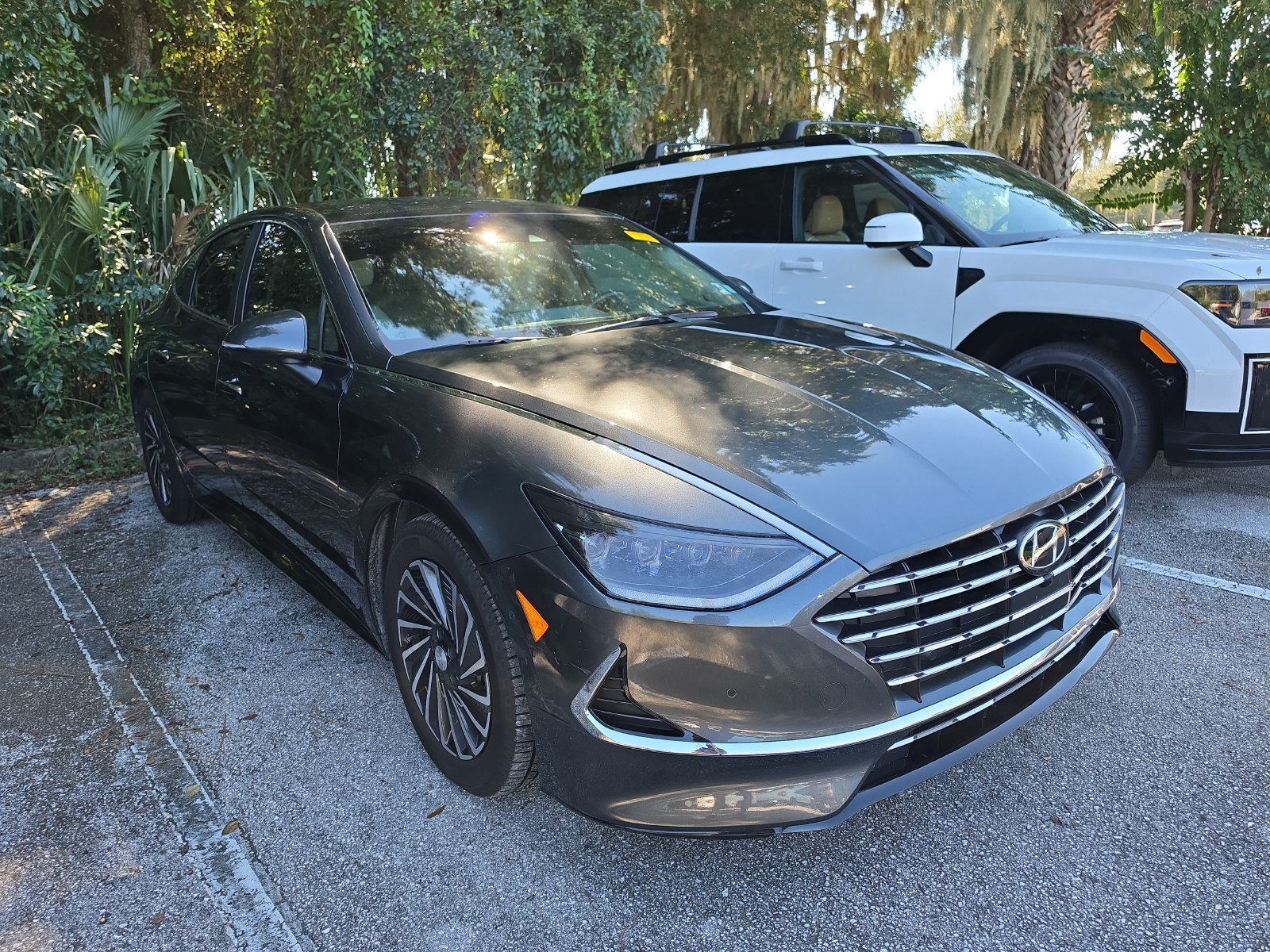 Used 2022 Hyundai Sonata Limited FWD image 3