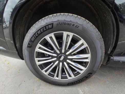Used 2025 Cadillac Escalade IQ Sport 2 AWD/4WD image 4