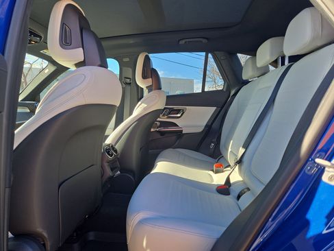 New 2026 Mercedes-Benz GLC 300 4MATIC image 13