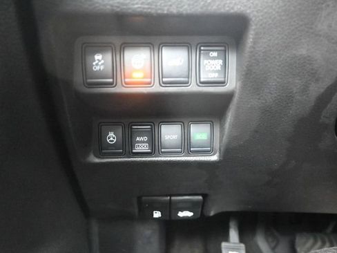 Used 2017 Nissan Rogue SL w/ SL Premium Package image 15