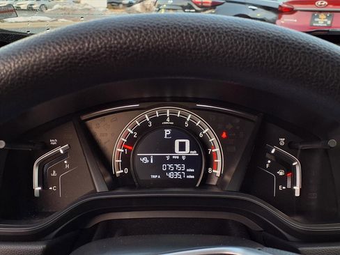 Used 2018 Honda CR-V LX image 15