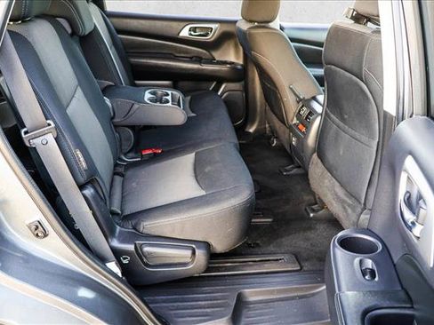 Used 2018 Nissan Pathfinder S image 25