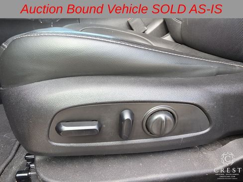 Used 2017 GMC Acadia SLT w/ LPO, Protection Package AWD/4WD image 11