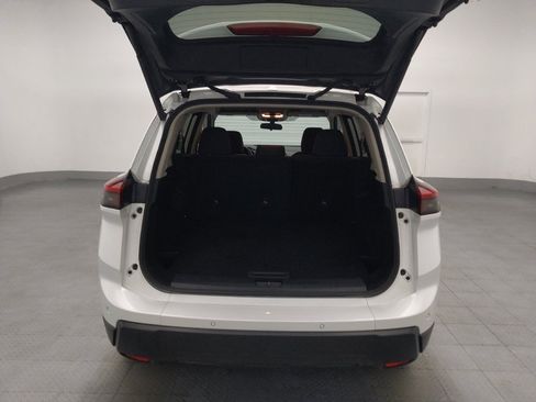 Used 2024 Nissan Rogue SV FWD image 29