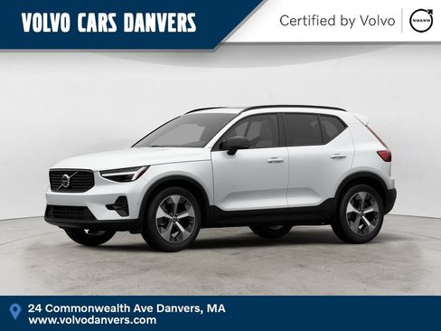 Used 2026 Volvo XC40 B5 Plus AWD/4WD image 1