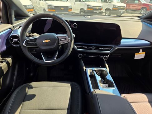 New 2026 Chevrolet Equinox EV LT image 14