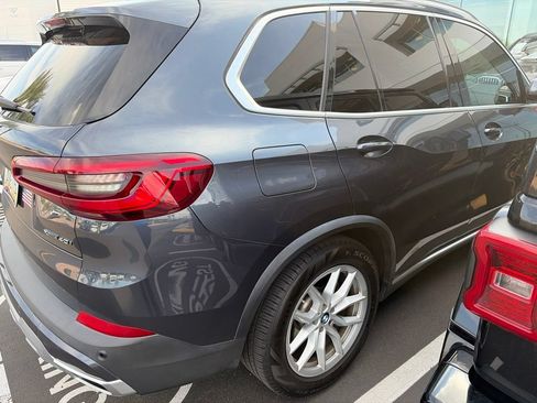 Used 2019 BMW X5 xDrive40i w/ Convenience Package AWD/4WD image 4