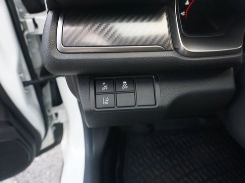 Used 2018 Honda Civic Sport Touring image 32