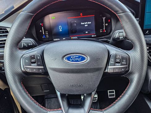 Used 2023 Ford Escape ST-Line w/ Equipment Group 301A FWD image 25