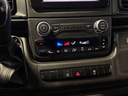 Used 2025 RAM ProMaster 2500 w/ Convenience Group FWD image 16