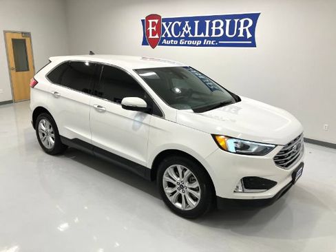 Used 2021 Ford Edge Titanium AWD/4WD image 6