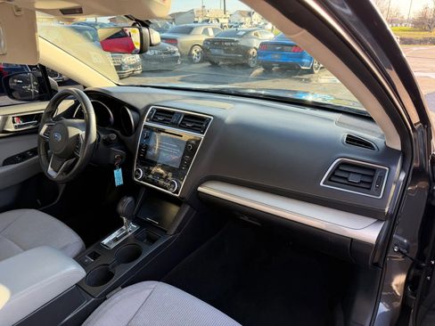 Used 2018 Subaru Outback 2.5i Premium AWD/4WD image 15