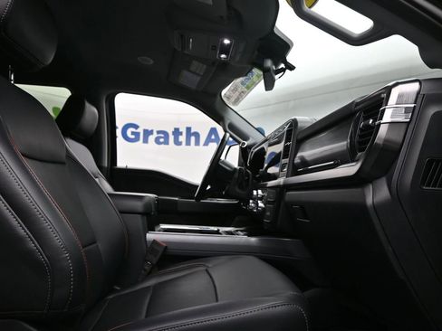 Used 2024 Ford F350 Lariat w/ Lariat Ultimate Package image 7