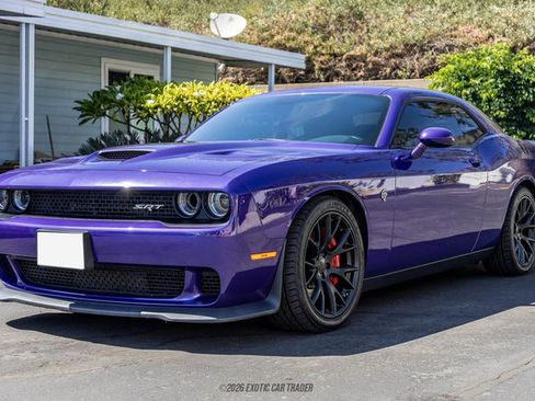 Used 2016 Dodge Challenger SRT Hellcat RWD image 14