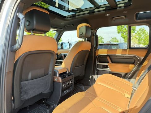 Used 2023 Land Rover Defender 110 S AWD/4WD image 11
