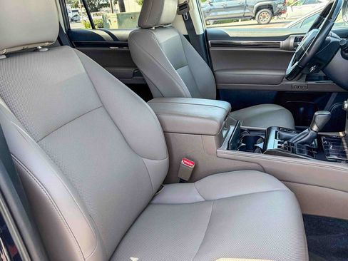 Certified 2021 Lexus GX 460 Premium w/ Premium Package AWD/4WD image 13