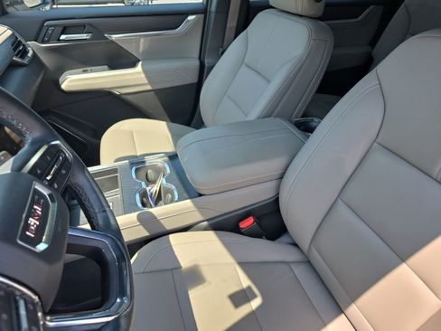 Used 2024 GMC Acadia Elevation w/ Super Cruise Package image 16