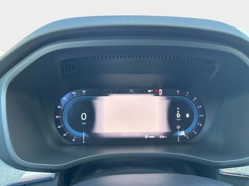 Certified 2025 Volvo XC60 B5 Plus image 24