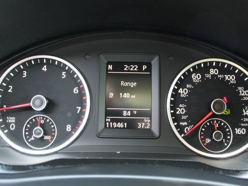 Used 2017 Volkswagen Tiguan Wolfsburg Edition AWD/4WD image 21
