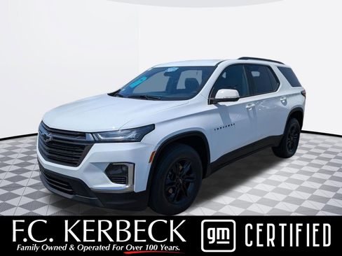Certified 2023 Chevrolet Traverse LT FWD image 1
