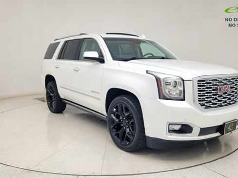 Used 2019 GMC Yukon Denali w/ Denali Ultimate Package AWD/4WD image 2