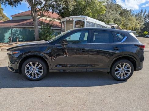 New 2025 MAZDA CX-5 AWD 2.5 S w/ Premium Plus Pkg image 8