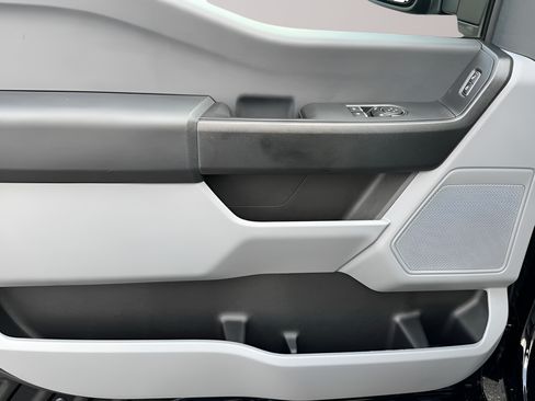 New 2025 Ford F350 XL w/ XL Chrome Package RWD image 24