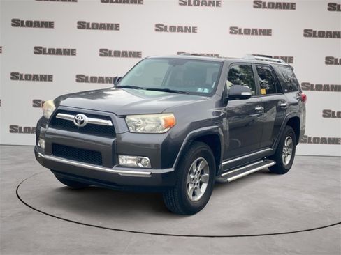 Used 2013 Toyota 4Runner SR5 w/ Convenience Pkg image 1