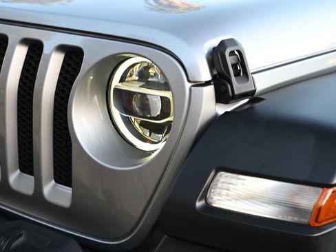 Used 2021 Jeep Wrangler Sport image 8