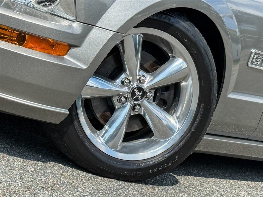 Used 2008 Ford Mustang GT RWD image 10