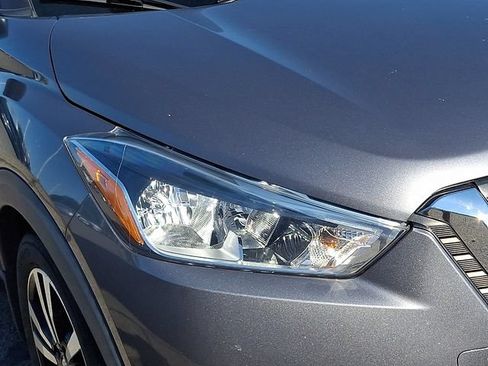 Used 2020 Nissan Kicks SV FWD image 28