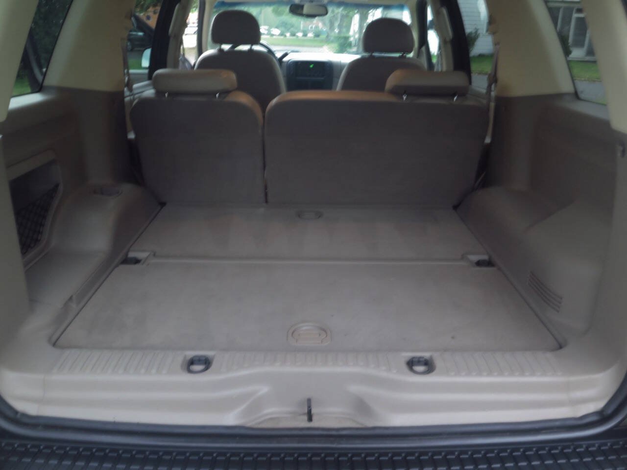 Used 2002 Ford Explorer XLT AWD/4WD image 26