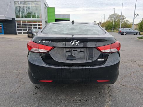 Used 2012 Hyundai Elantra Limited w/ Technology Pkg 5 FWD image 6