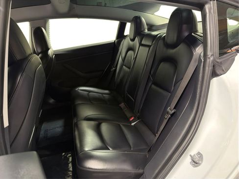 Used 2022 Tesla Model 3 image 10