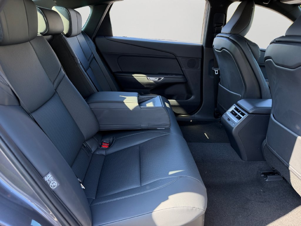 New 2026 Lexus ES 500e w/ Convenience Package AWD/4WD image 6