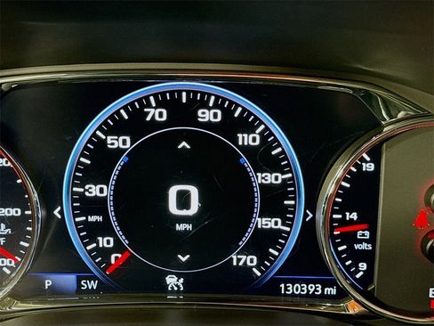 Used 2022 GMC Acadia Denali w/ Denali Ultimate Package image 6