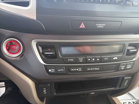 Used 2017 Honda Ridgeline RTL image 16