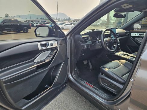 Used 2021 Ford Explorer ST w/ Equipment Group 401A AWD/4WD image 21