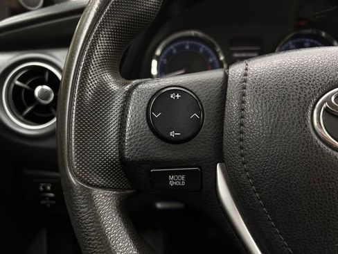 Used 2017 Toyota Corolla LE image 15