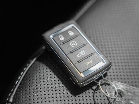 New 2026 Jeep Grand Cherokee L Limited AWD/4WD image 44