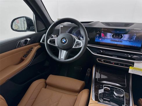New 2026 BMW X5 xDrive40i w/ M Sport Package image 24