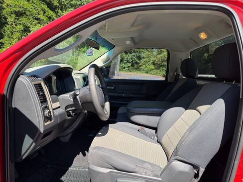 Used 2012 RAM 1500 Express RWD image 18
