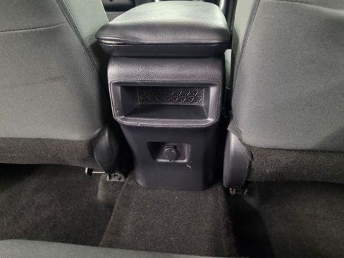 Used 2021 Toyota RAV4 LE FWD image 38