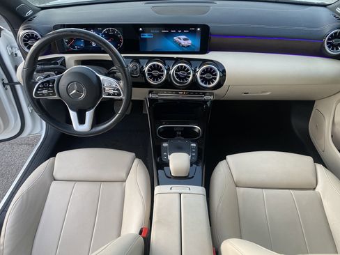 Used 2022 Mercedes-Benz CLA 250 image 17